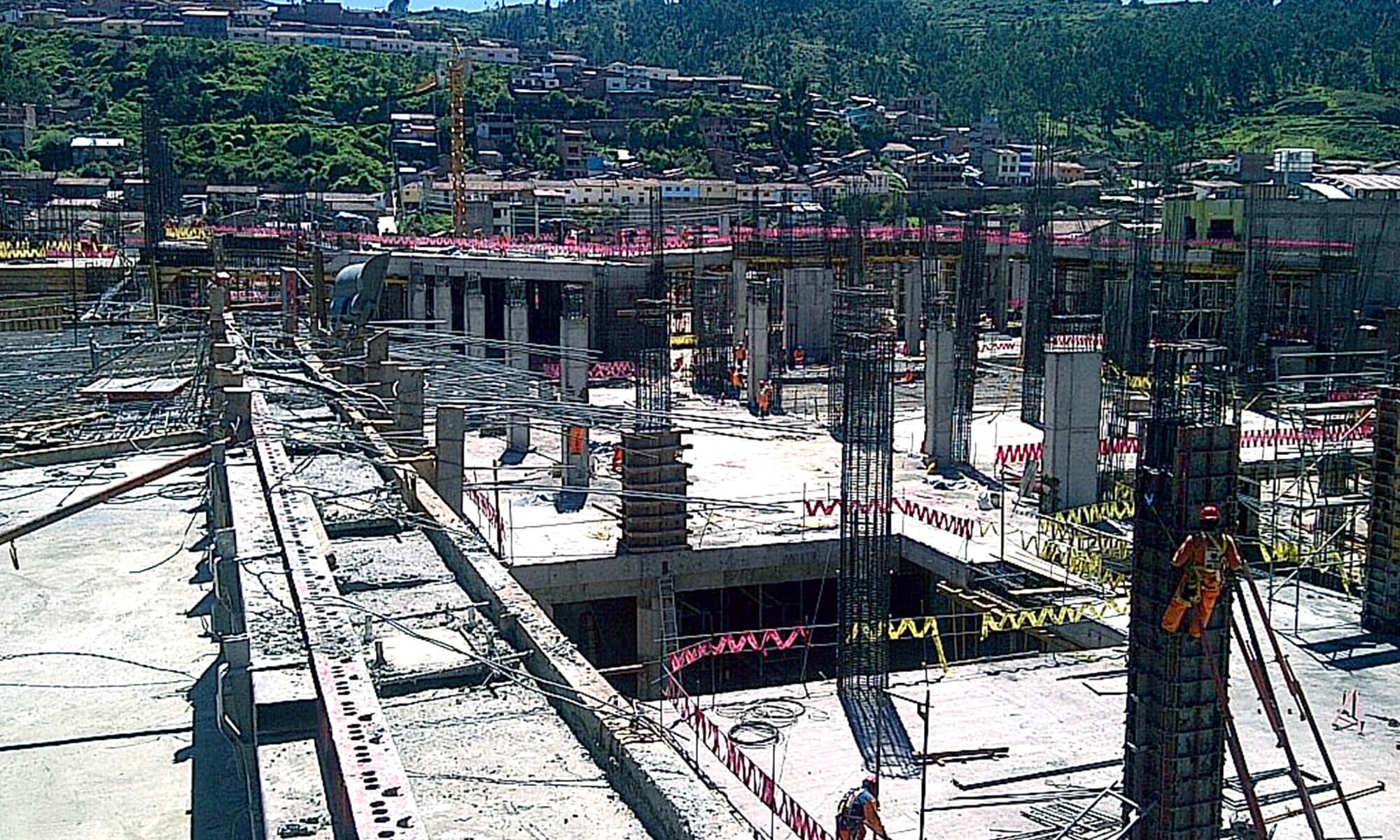 CENTRO COMERCIAL REAL PLAZA - ESTRUCTURAS 2