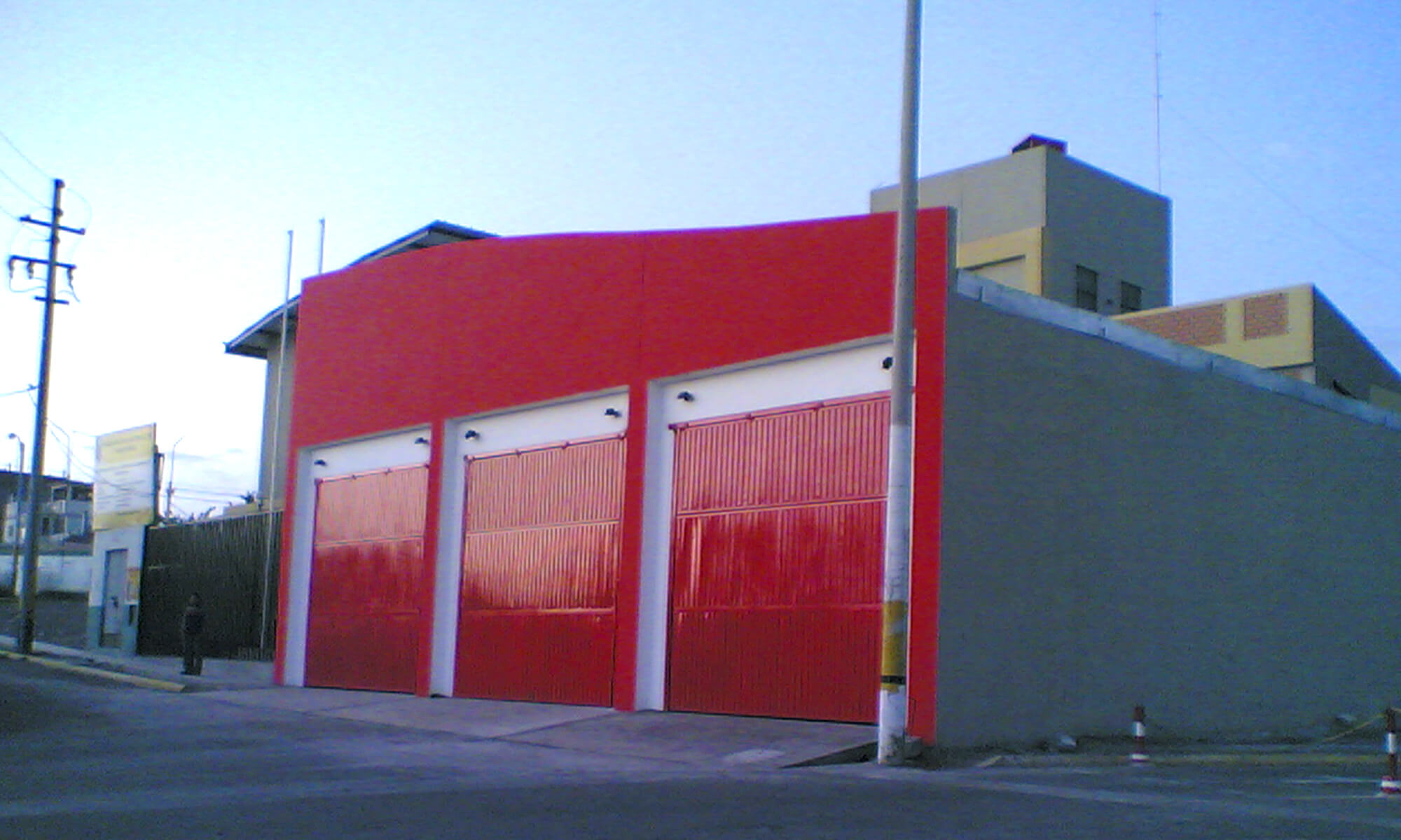 Compañía de Bomberos y Centro De Rehabilitación Parroquial Miraflores 2
