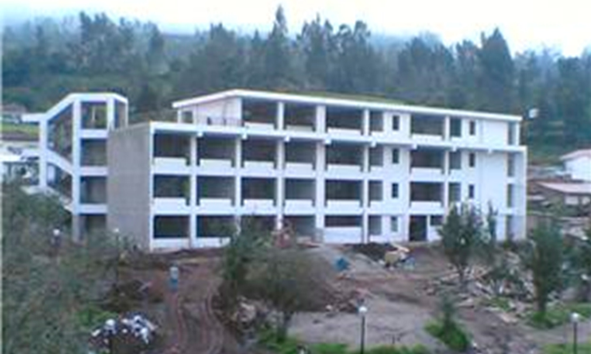 CONSTRUCCIÓN DE LA INSTITUCIÓN EDUCATIVA DE LA CARRERA PROFESIONAL DE INGENIERÍA DE MINAS DE LA UNIVERSIDAD NACIONAL MICAELA BASTIDAS DE APURIMAC 2