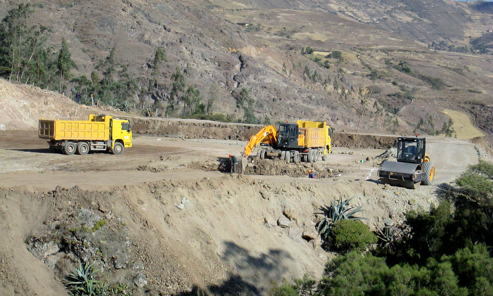 Sistema de Agua Potable y Alcantarillado de Huambos 2
